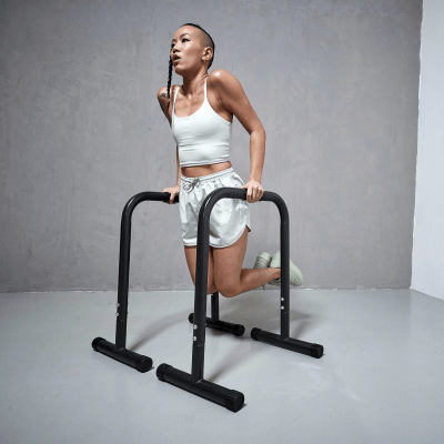 Kehonpaino treeniohjelma: Tehokkaat harjoitteet kotiin