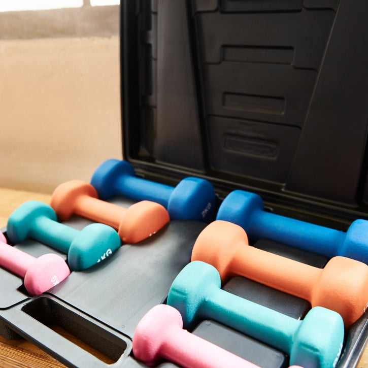 Aerobic / Vinyylikäsipainosetti 10kg Valurautaydin + Säilytyskotelo Musta