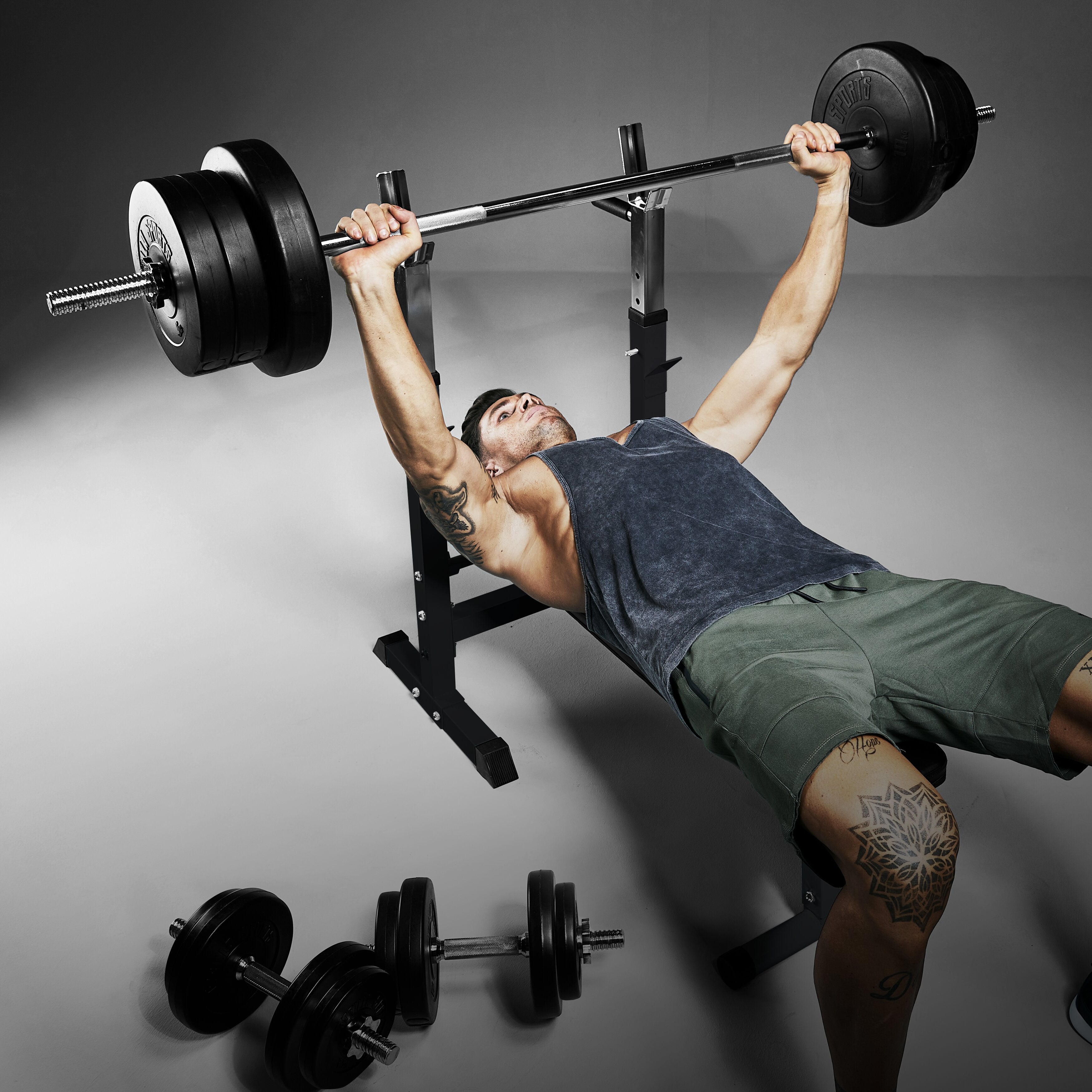 Säädettävä Painonnostopenkki Musta + Vinyylinen Levytankosarja 70kg