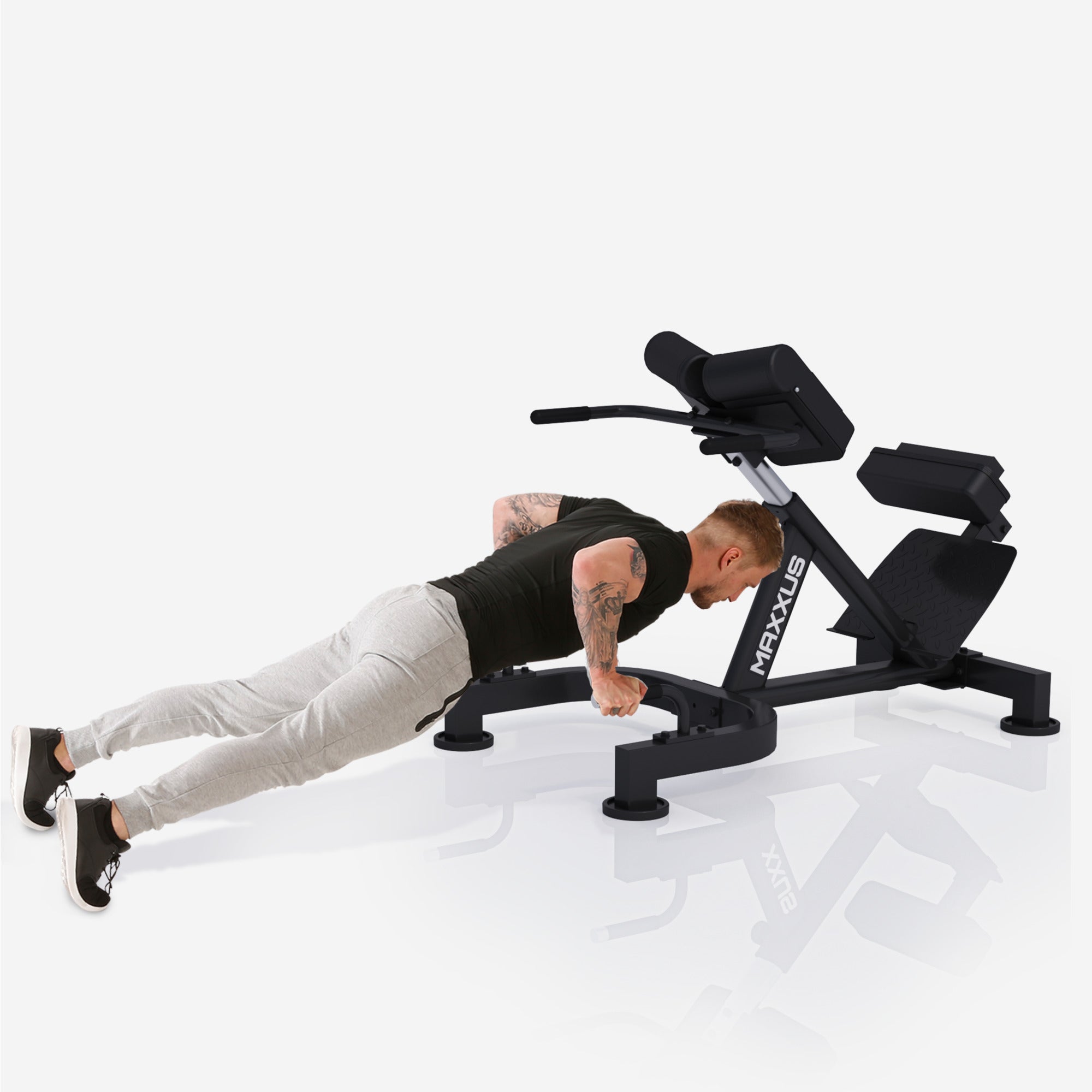 MAXXUS Selkäpenkki PRO / Selkälihaspenkki Punnerrus- Ja Dippikahvoilla Säädettävä