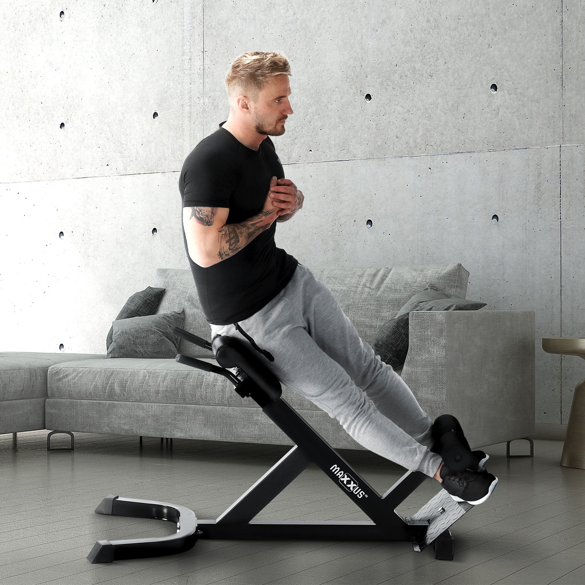 MAXXUS Selkäpenkki / Selkälihaslaite Dippikahvoilla Säädettävä Musta