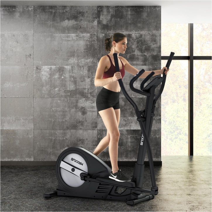 MAXXUS Crosstrainer CX 3.0 Magneettivastuksella 26kg Vauhtipyörällä