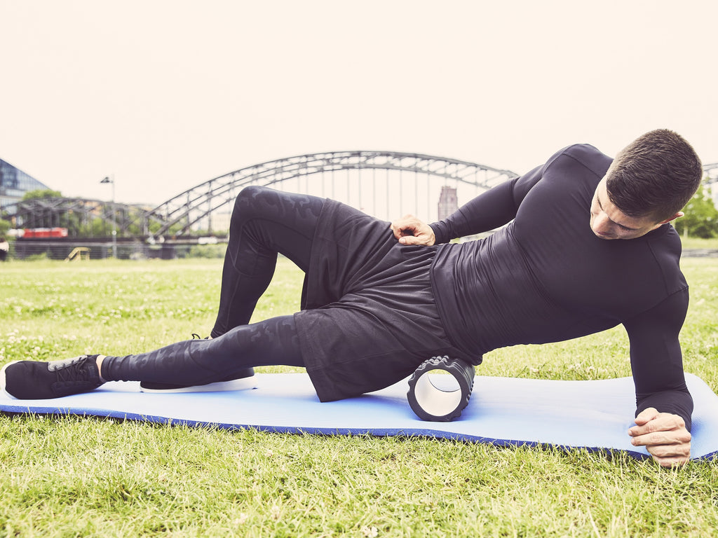 Foam Roller 2.0, Hierontarulla Musta, 32x14cm