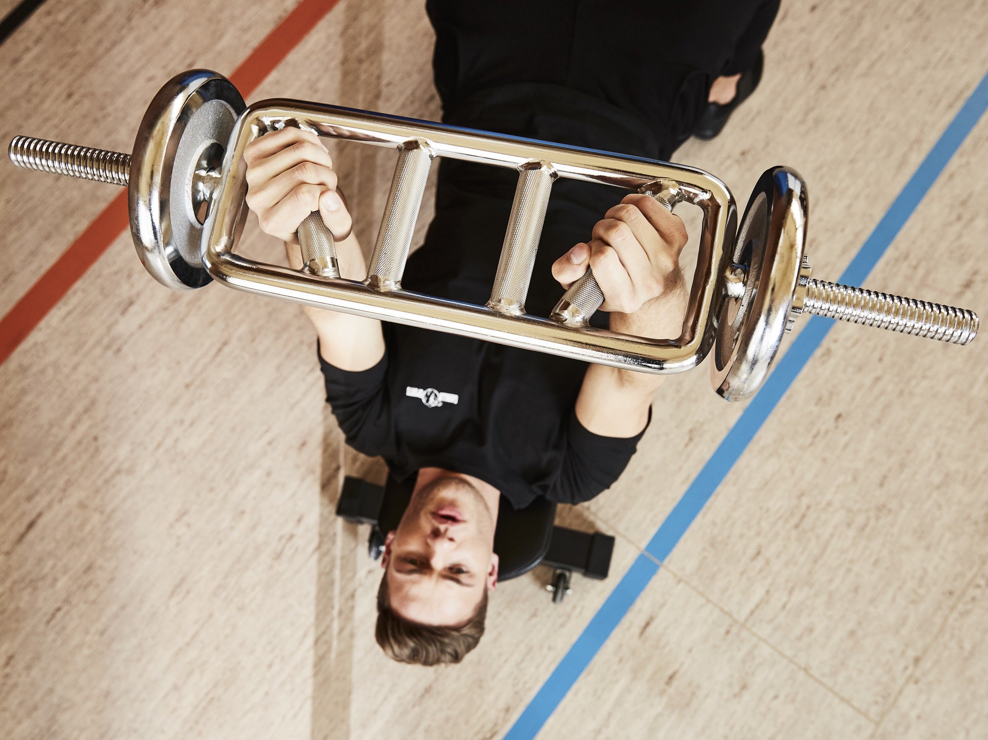 Ojentajatanko Viisto-ote / Swiss Bar Kierrelukoilla 86,5x18cm, Ø 30mm, 10kg Kromi