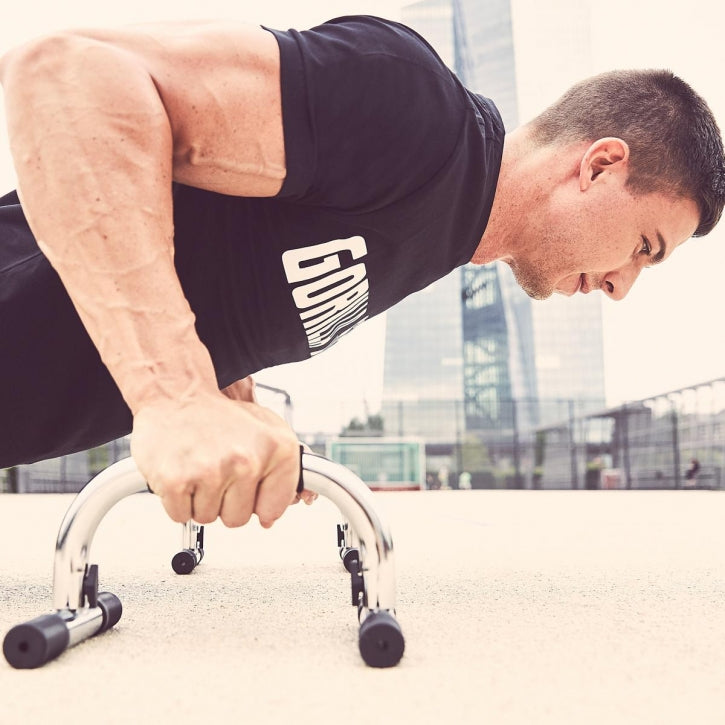 Punnerruskahvat Pehmusteella 2 kpl, Musta / Kromi, Max. 150 kg / puoli