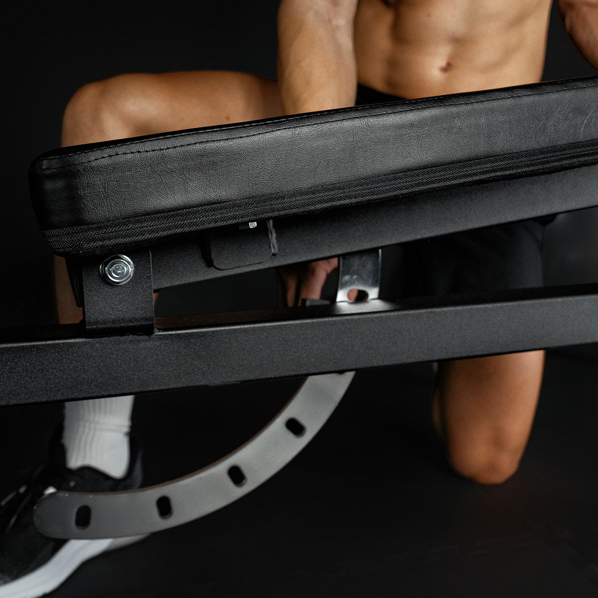 PRO 2.0 säädettävä vinopenkki pyörillä