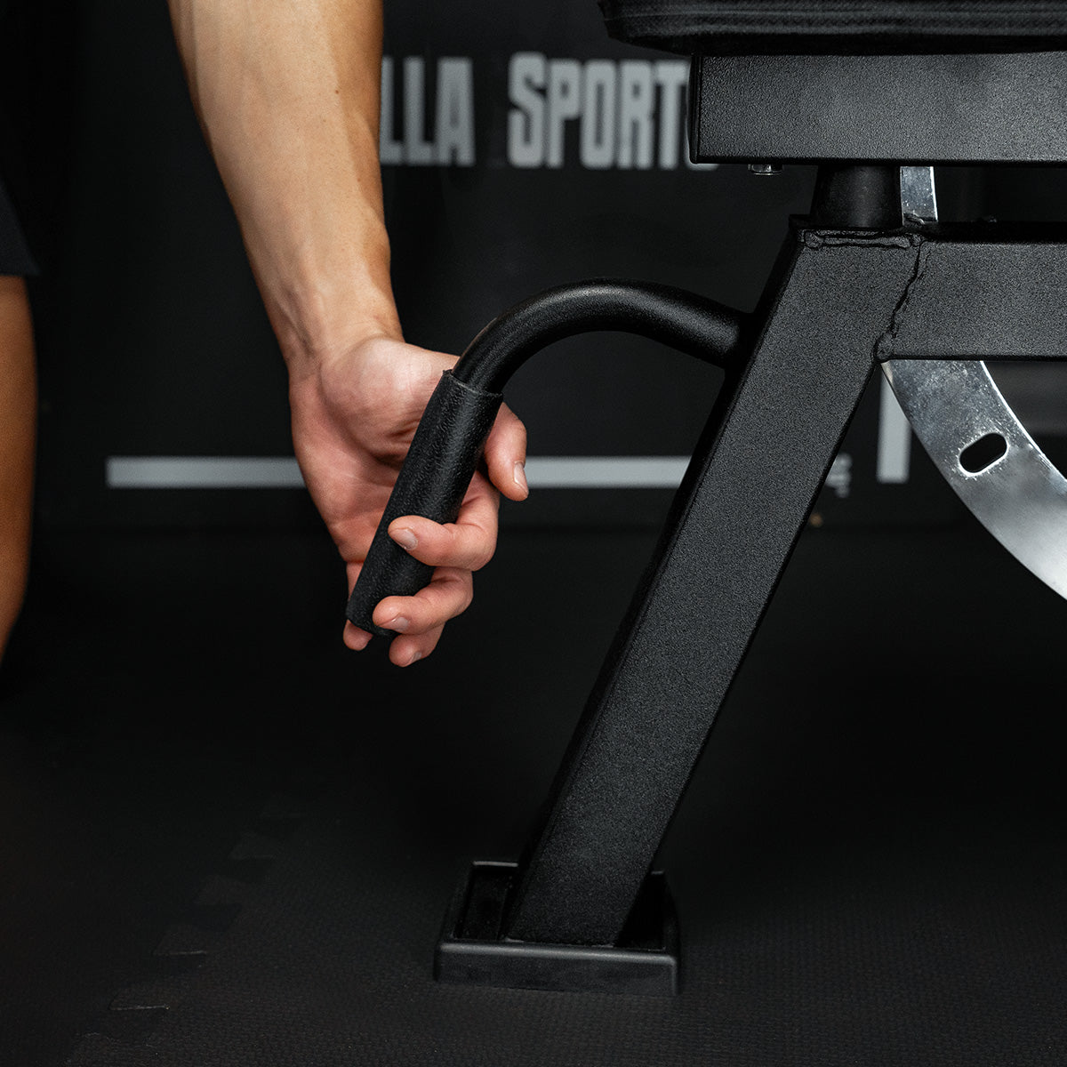 PRO 2.0 säädettävä vinopenkki pyörillä